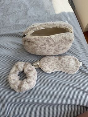 Barefoot dreams Travel Accessory Set - Taupe Fuzzy Pouch, Eye Mask & Scrunchie